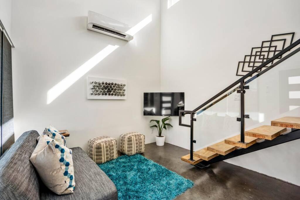 Quantum Tiny Loft At East End Revitalized Хьюстон Экстерьер фото