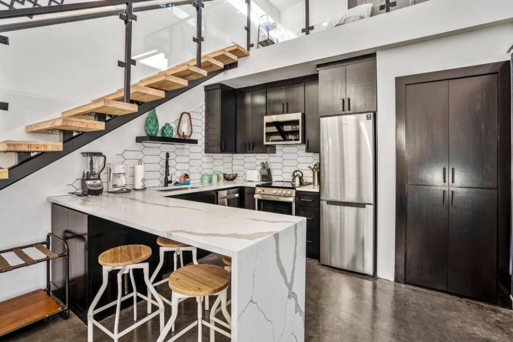 Quantum Tiny Loft At East End Revitalized Хьюстон Экстерьер фото